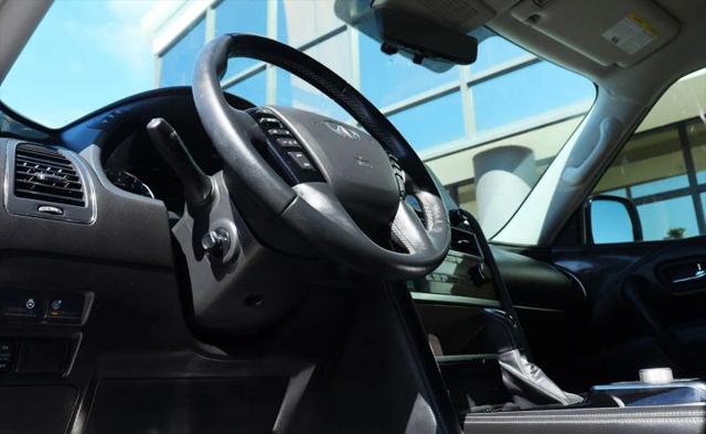 2022 INFINITI QX80 LUXE