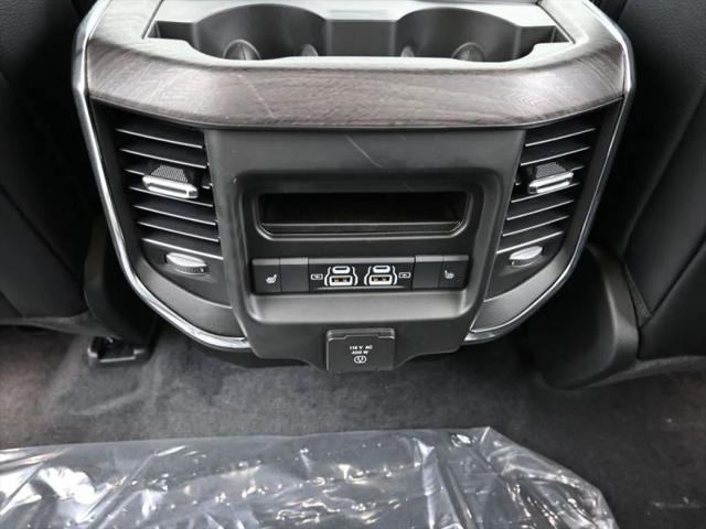 2026 Ram 1500 Laramie Crew Cab 4x4 5'7" Box