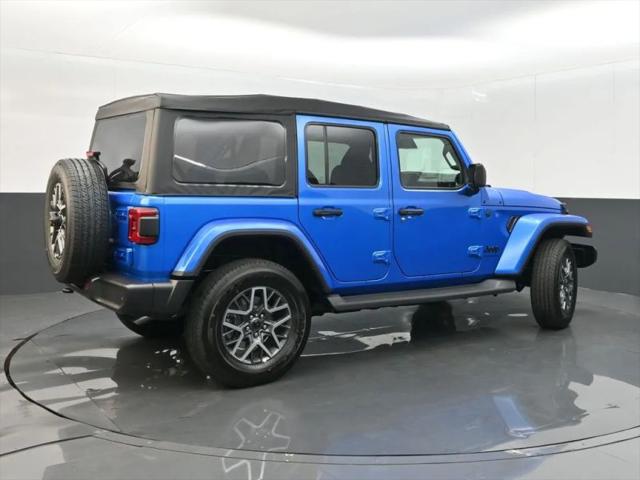 2025 Jeep Wrangler 4-Door Sahara 4x4