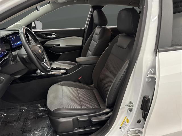 2024 Chevrolet Trax FWD LT