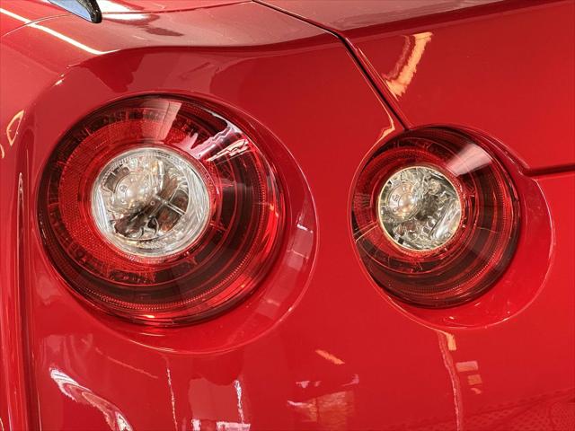 2023 Nissan GT-R NISMO Dual-clutch 6-Speed Transmission [6]