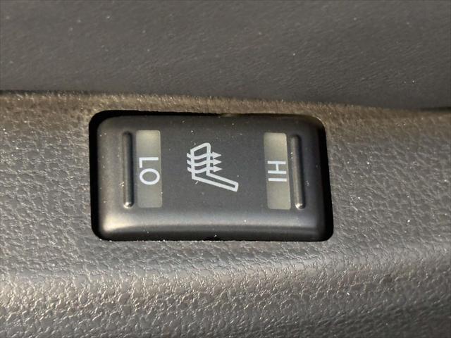 2023 Nissan GT-R NISMO Dual-clutch 6-Speed Transmission [18]