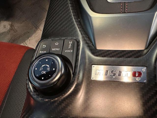 2023 Nissan GT-R NISMO Dual-clutch 6-Speed Transmission [23]
