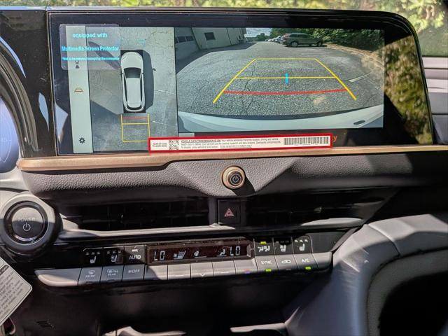 2025 Toyota Crown Signia Limited