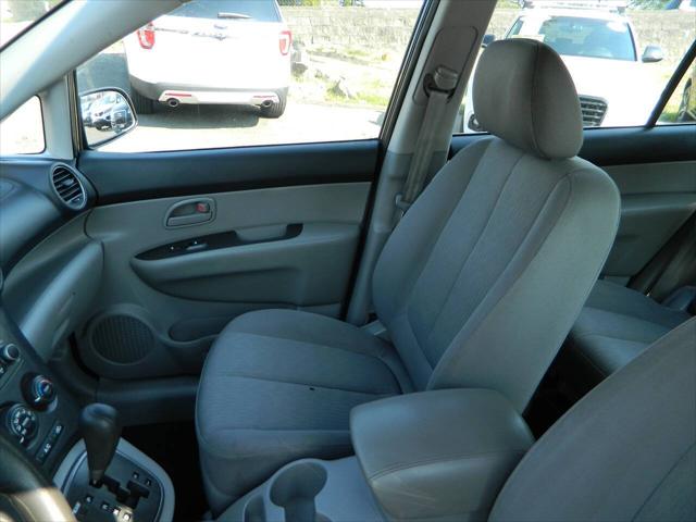 2008 Kia Rondo LX V6
