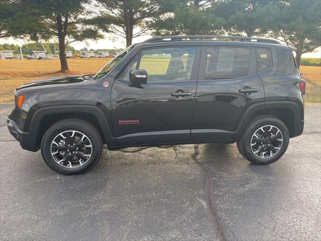 2023 Jeep Renegade Trailhawk 4x4 for sale in Taylorville, IL