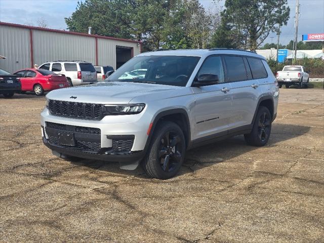 2023 Jeep Grand Cherokee L Altitude 4x4