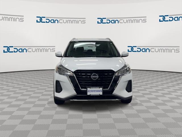2024 Nissan Kicks SV Xtronic CVT