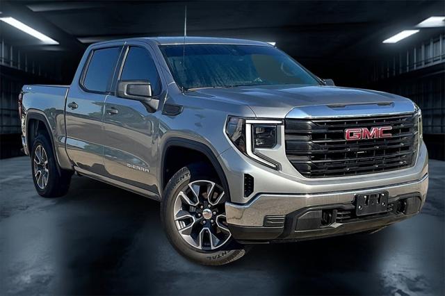 2023 GMC Sierra 1500 4WD Crew Cab Short Box Pro