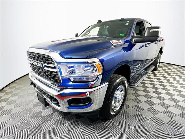 2024 RAM 2500 Big Horn Crew Cab 4x4 64 Box
