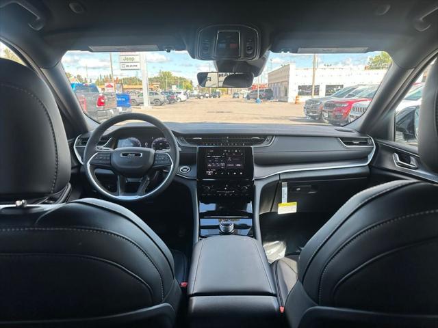 2025 Jeep Grand Cherokee GRAND CHEROKEE ALTITUDE 4X4