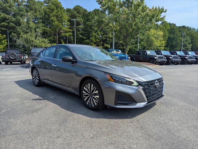 2024 Nissan Altima SV FWD