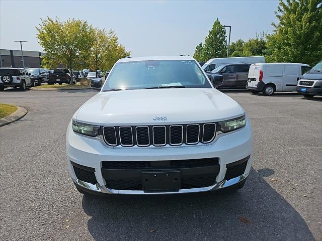 2023 Jeep Grand Cherokee L Laredo 4x4