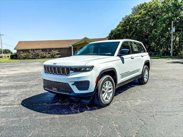 2025 Jeep Grand Cherokee GRAND CHEROKEE LAREDO X 4X4