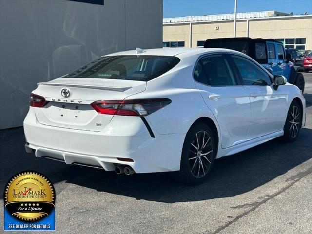 2023 Toyota Camry SE Auto (Natl)