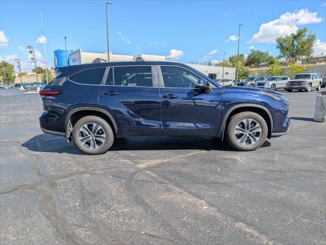 2024 Toyota Highlander XLE 2024 Toyota Highlander XLE