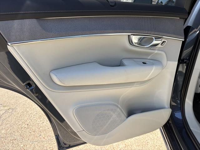 2026 Volvo XC90 B6 Ultra 7-Seater