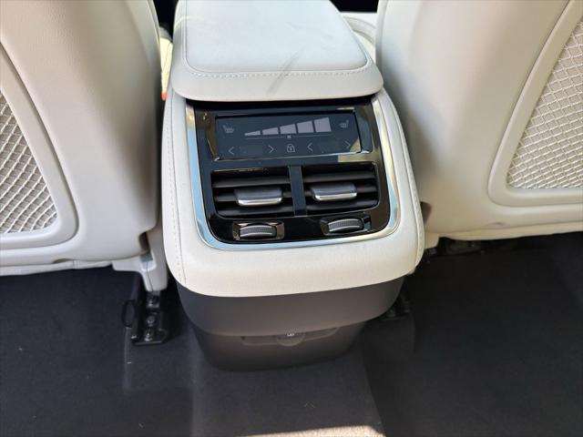 2026 Volvo XC90 B6 Ultra 7-Seater