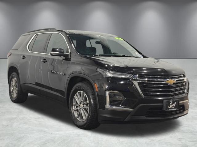2022 Chevrolet Traverse AWD LT Cloth