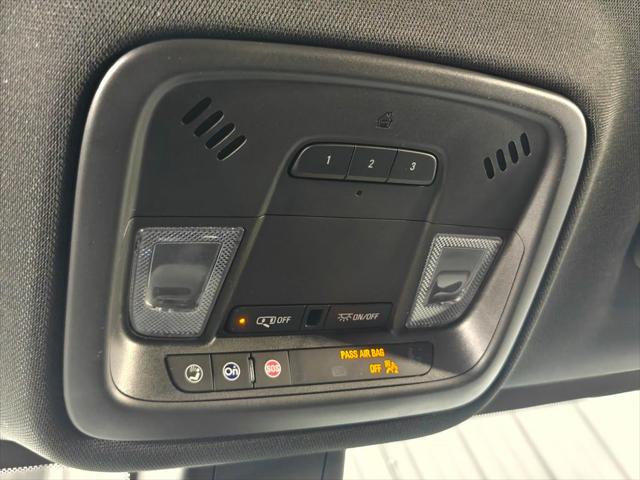 2022 Chevrolet Traverse AWD LT Cloth