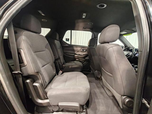 2022 Chevrolet Traverse AWD LT Cloth