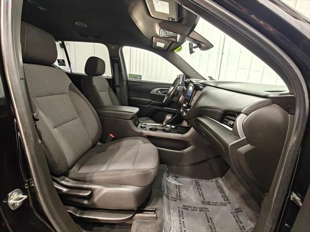 2022 Chevrolet Traverse AWD LT Cloth