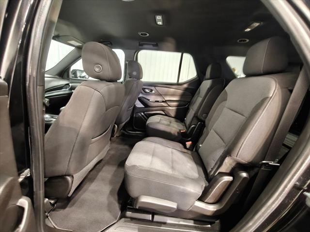 2022 Chevrolet Traverse AWD LT Cloth