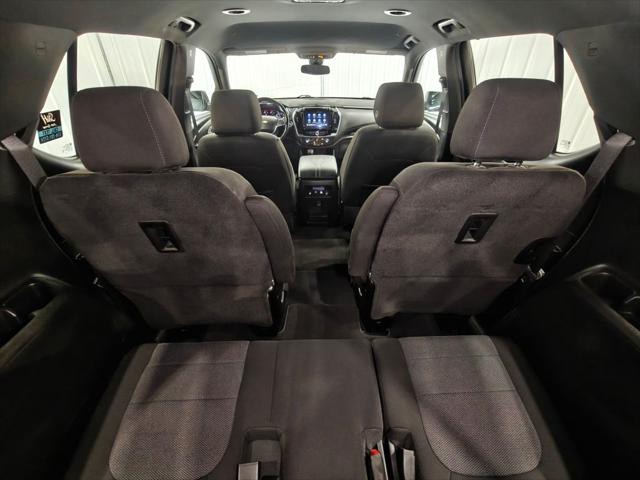 2022 Chevrolet Traverse AWD LT Cloth