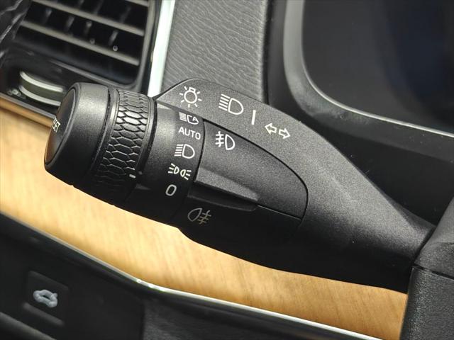 2024 Volvo XC90 B6 Plus Bright Theme 7-Seater