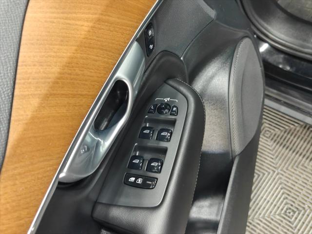 2024 Volvo XC90 B6 Plus Bright Theme 7-Seater