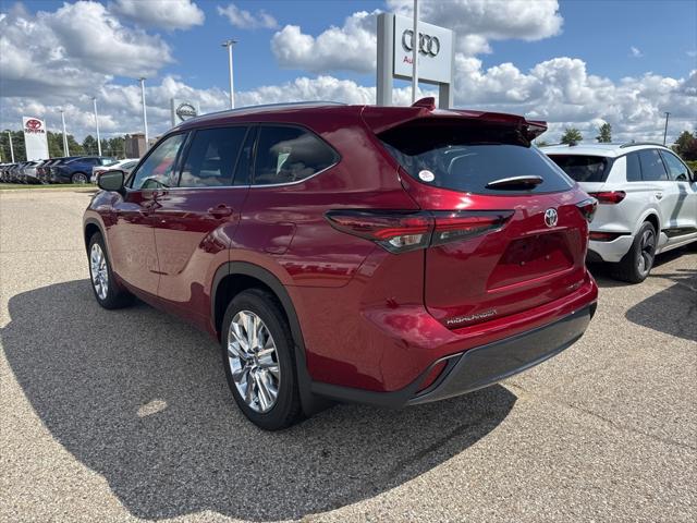 2025 Toyota Highlander Limited