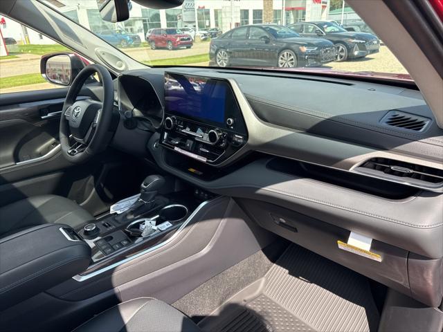 2025 Toyota Highlander Limited