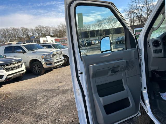 2026 Ford E-450 Cutaway Base