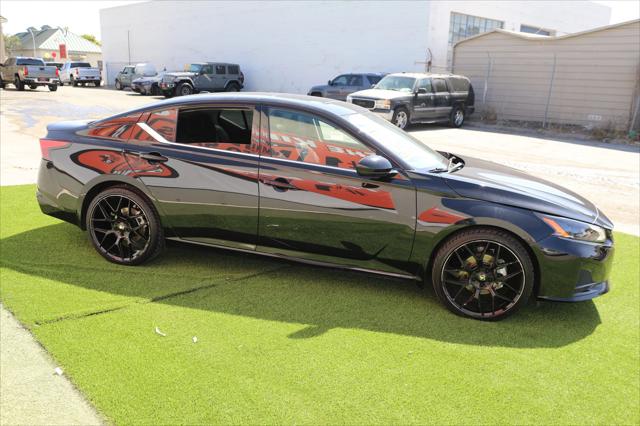 2023 Nissan Altima SR FWD