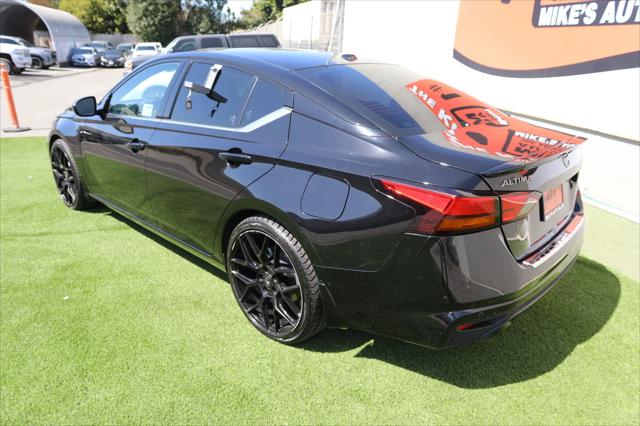 2023 Nissan Altima SR FWD