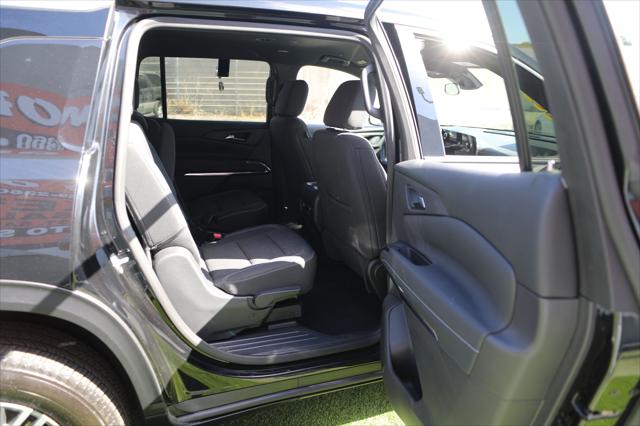 2025 Chevrolet Traverse FWD LT