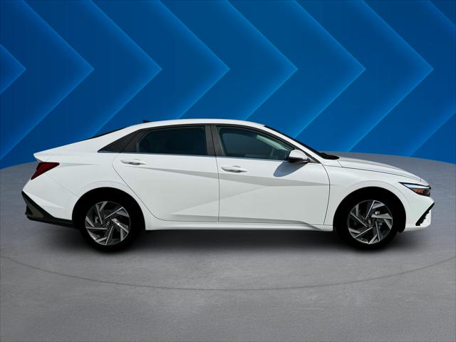 2025 Hyundai Elantra Hybrid Limited