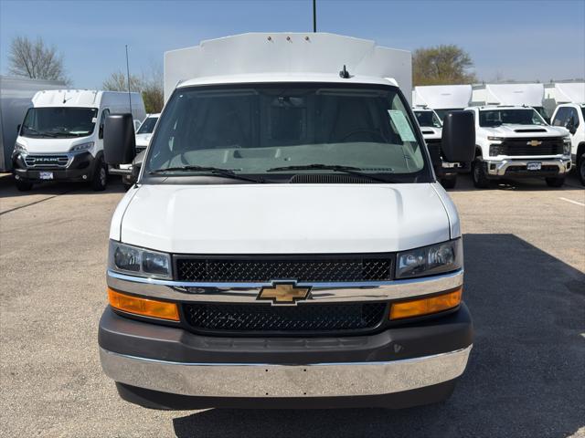 2025 Chevrolet Express Cutaway Work Van