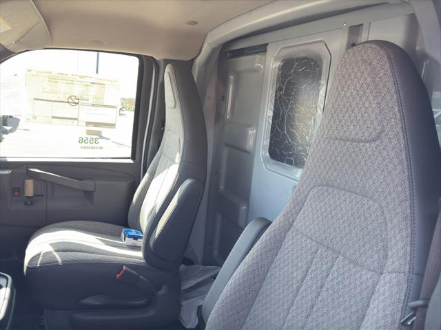2025 Chevrolet Express Cutaway Work Van