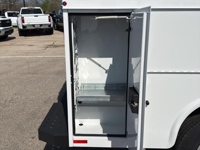 2025 Chevrolet Express Cutaway Work Van