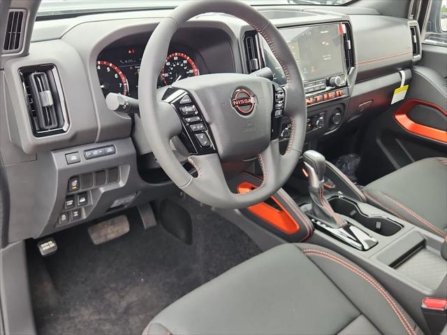 2025 Nissan Frontier Crew Cab PRO-4X 4x4