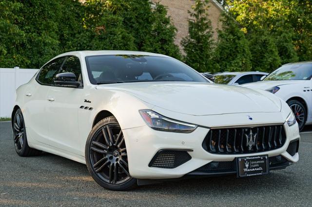 2022 Maserati Ghibli Modena Q4