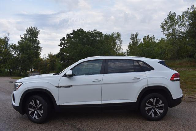 2024 Volkswagen Atlas Cross Sport 2.0T SE