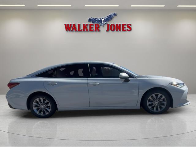 2022 Toyota Avalon XLE