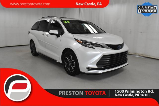 2025 Toyota Sienna Platinum