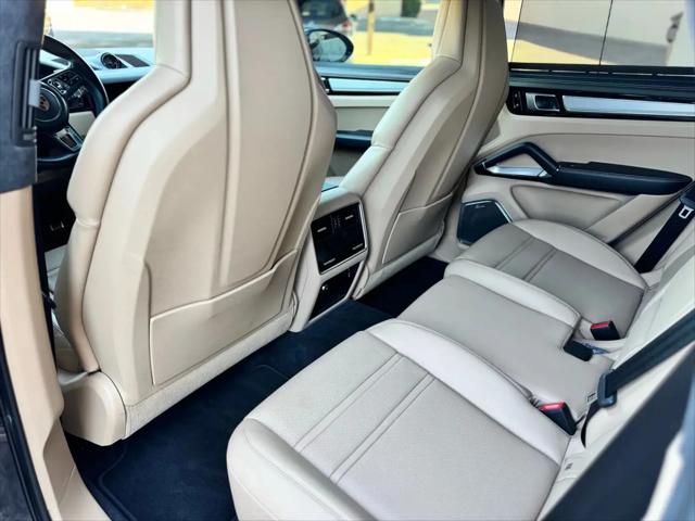 2021 Porsche Cayenne Turbo
