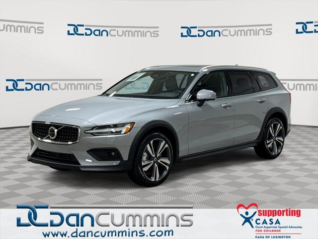 2025 Volvo V60 Cross Country B5 Plus 2025 Volvo V60 Cross Country B5 Plus