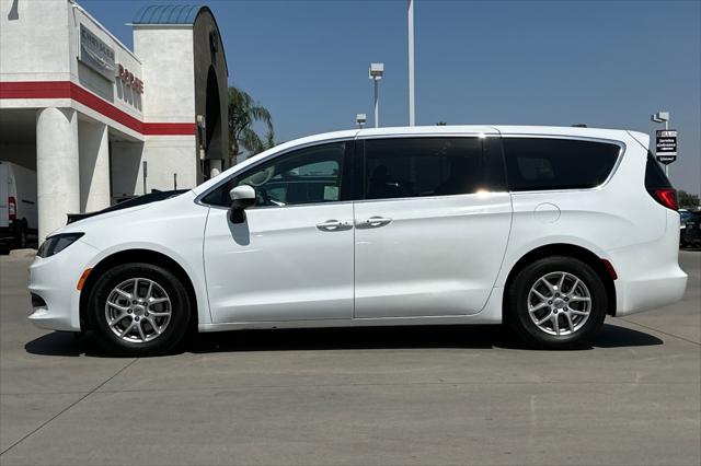 2022 Chrysler Voyager LX 2022 Chrysler Voyager LX