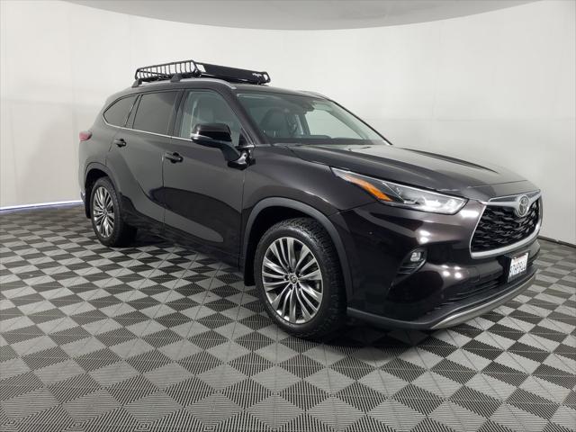 2022 Toyota Highlander Platinum