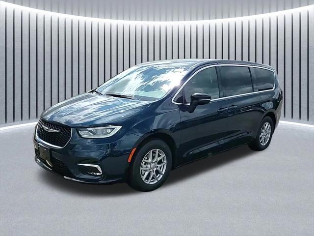 2025 Chrysler Pacifica PACIFICA SELECT